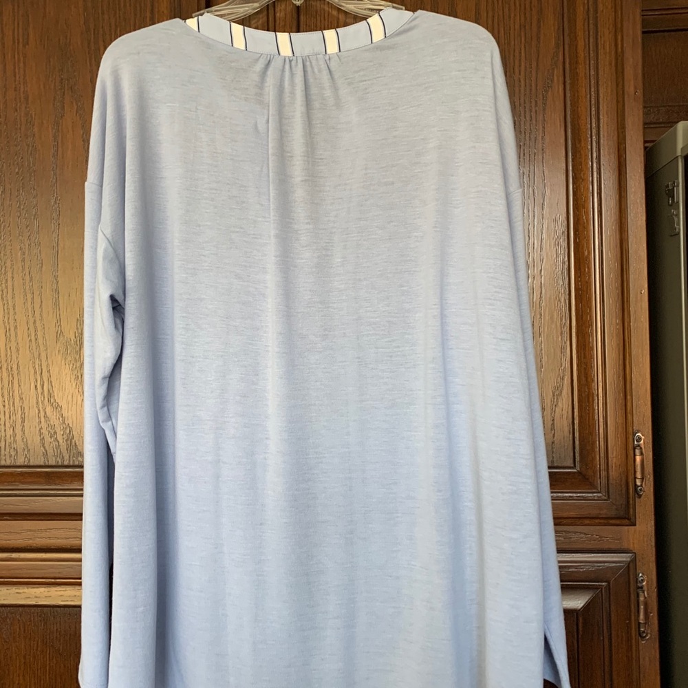 LOFT powder blue top - Picture 2 of 4